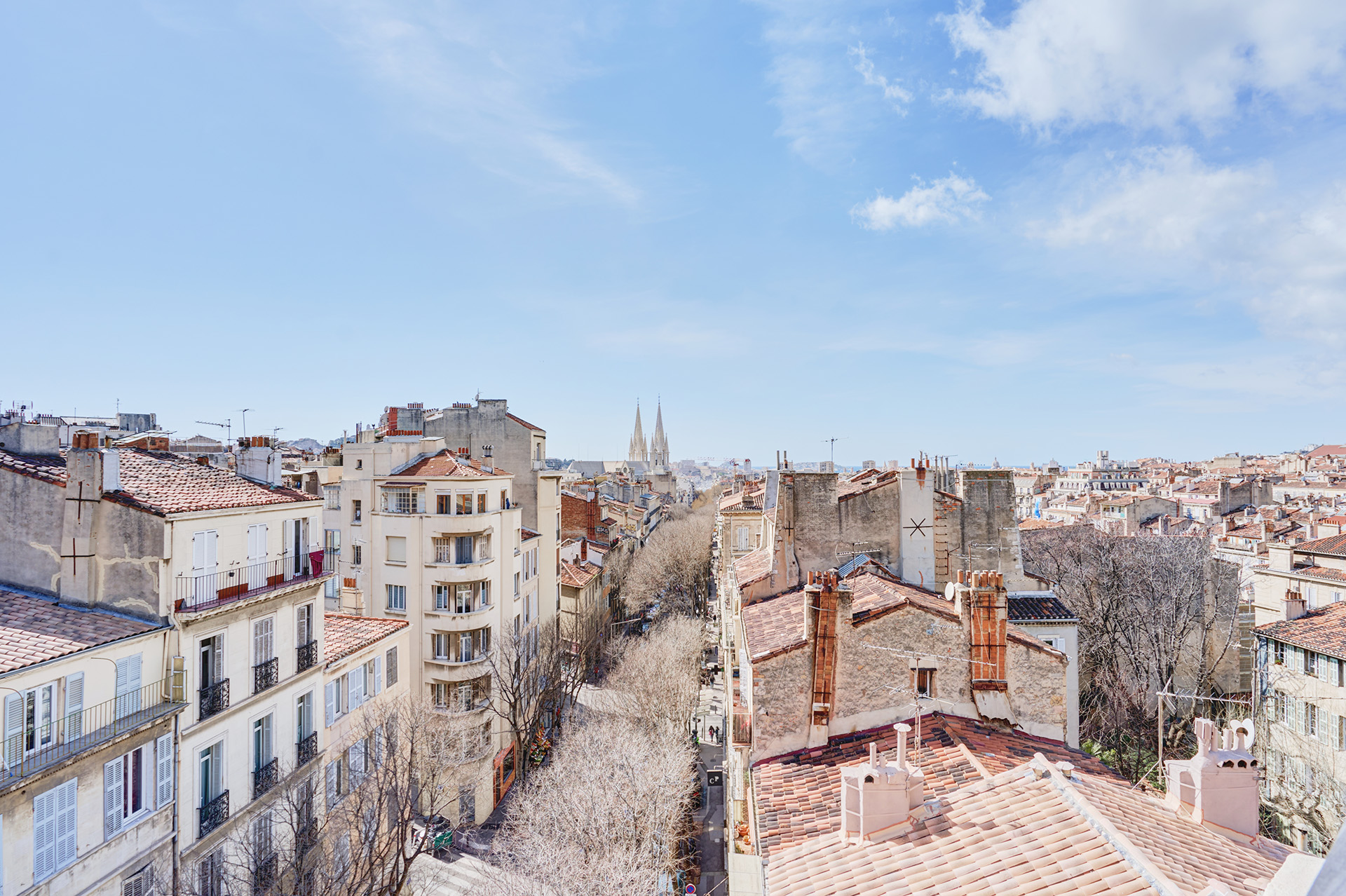 Duplex inversé Art déco avec terrasse et vue