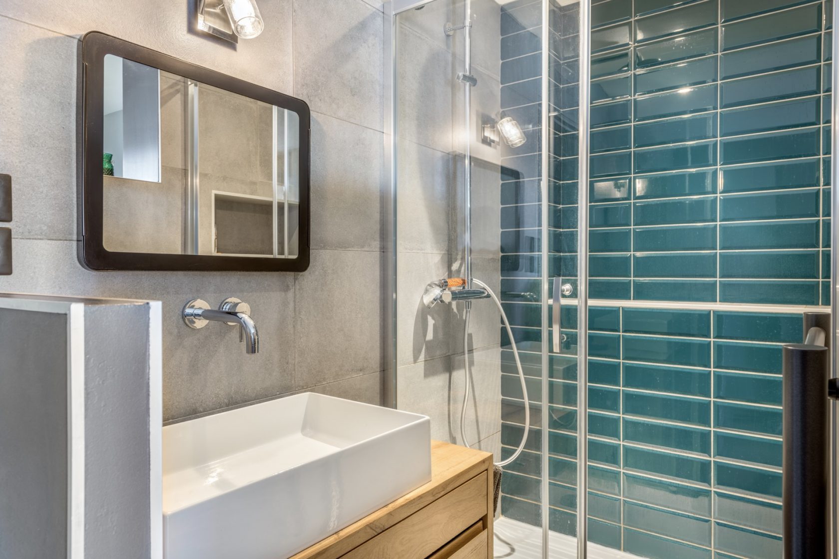 Appartement rénové avec balcon et vue