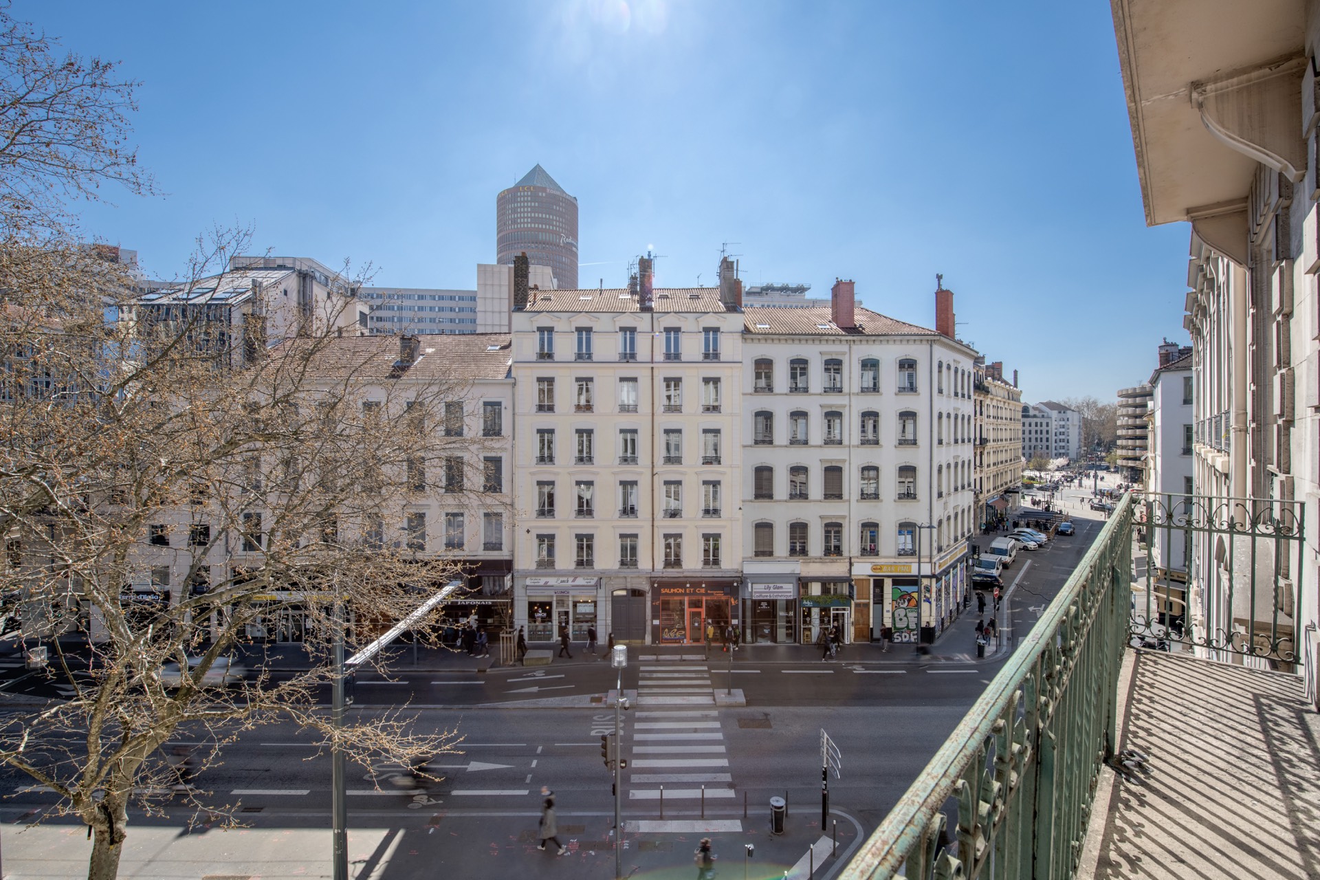 Appartement haussmannien avec balcon