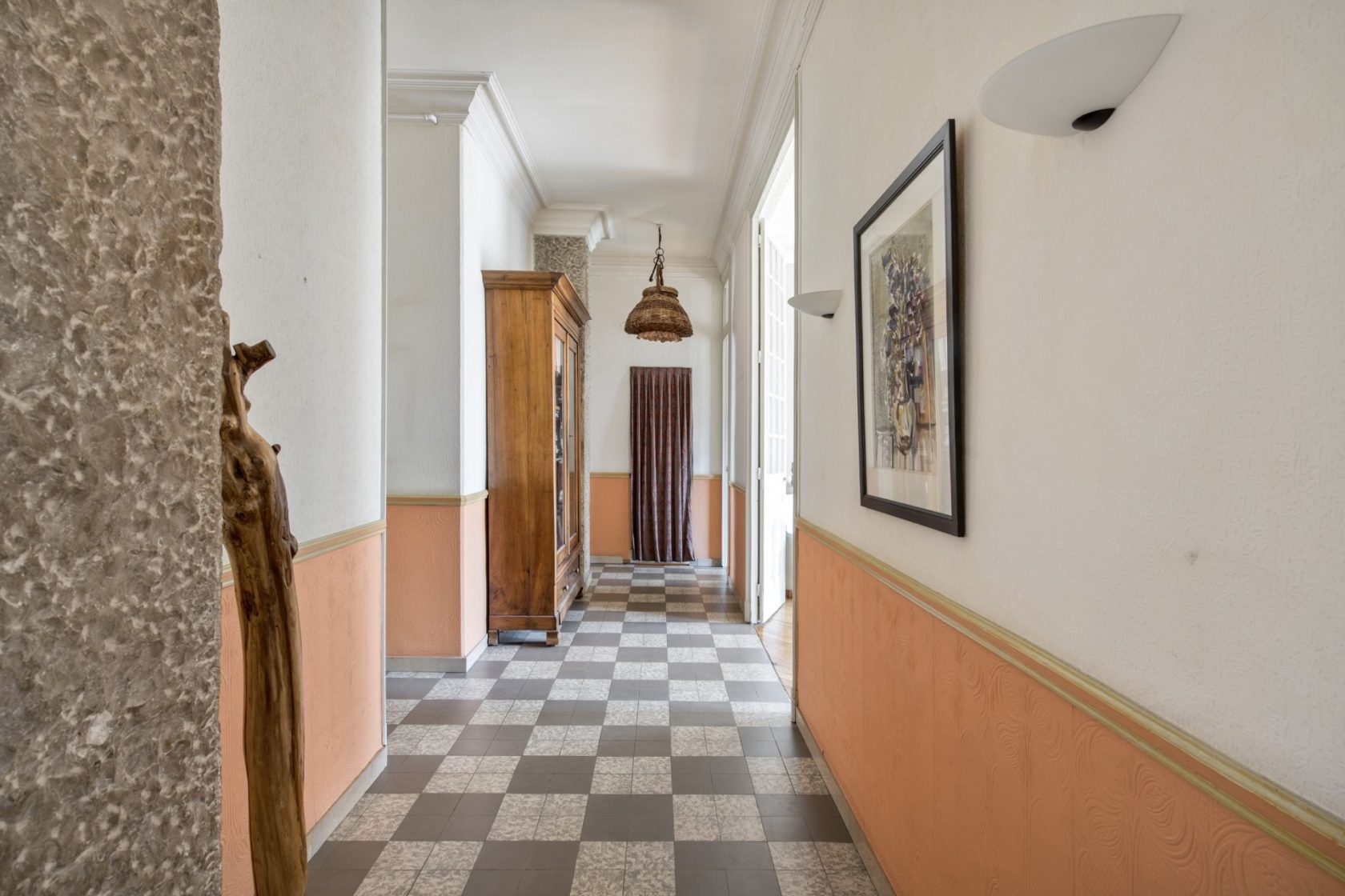 Haussmannian apartment with balcony