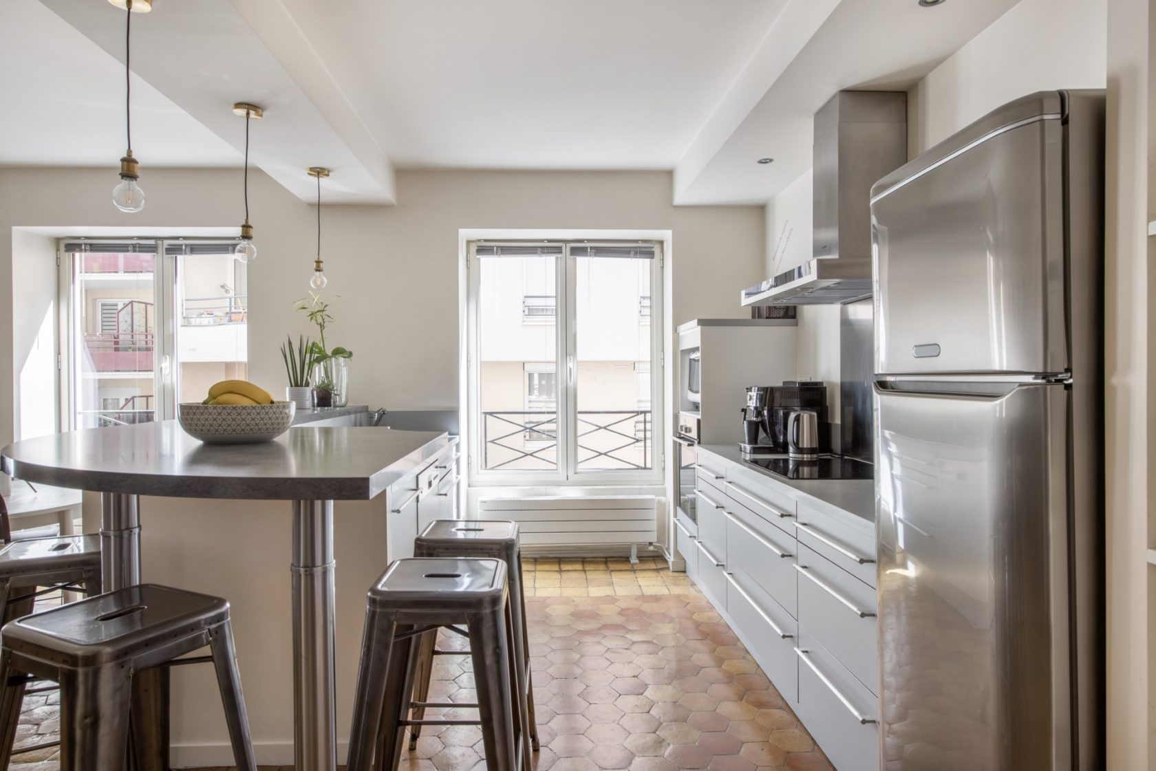 Appartement de caractère rénové proche métro Vaise