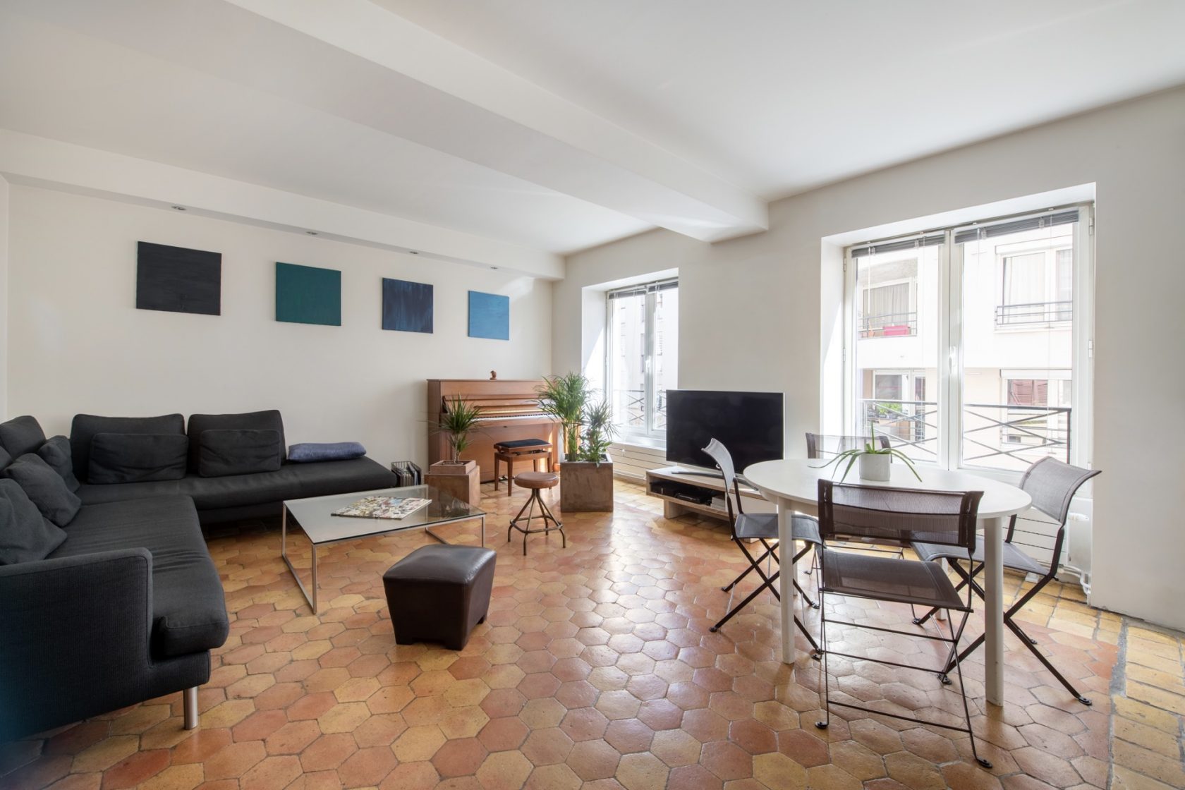 Appartement de caractère rénové proche métro Vaise