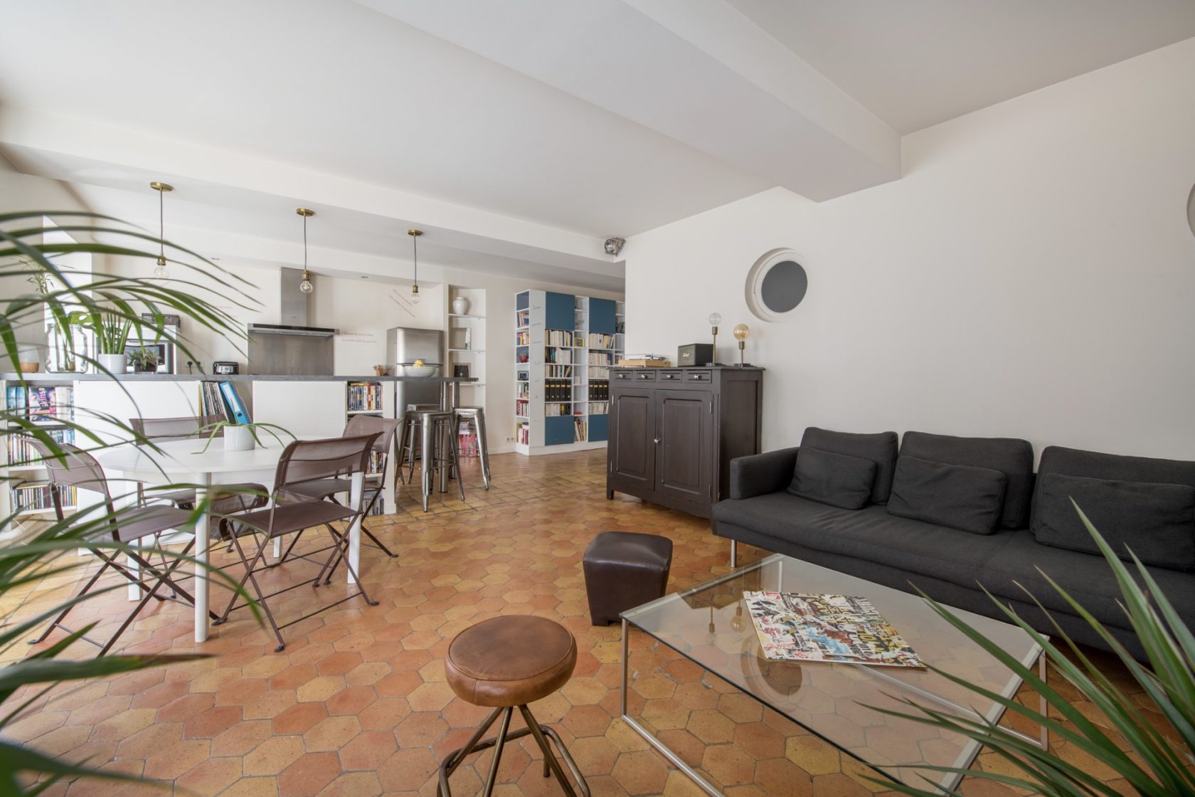 Appartement de caractère rénové proche métro Vaise