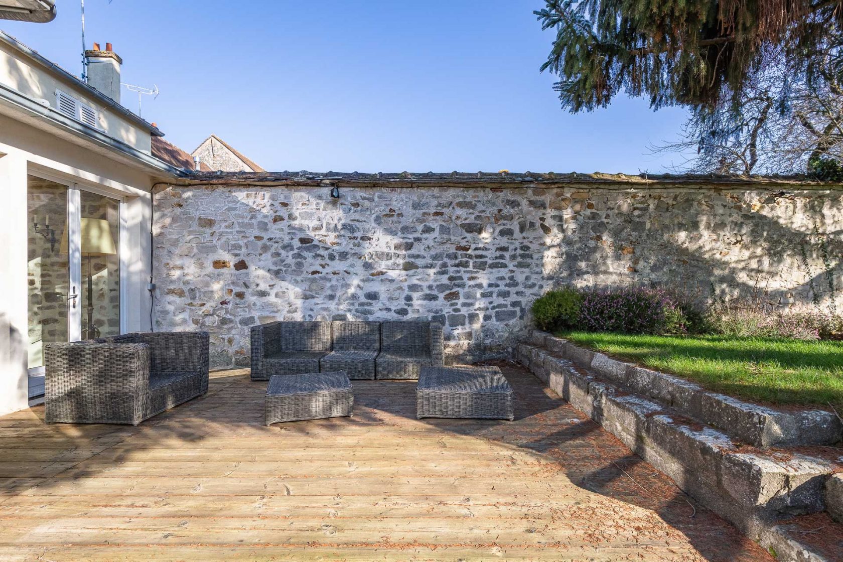 Charming renovated house in the heart of the village