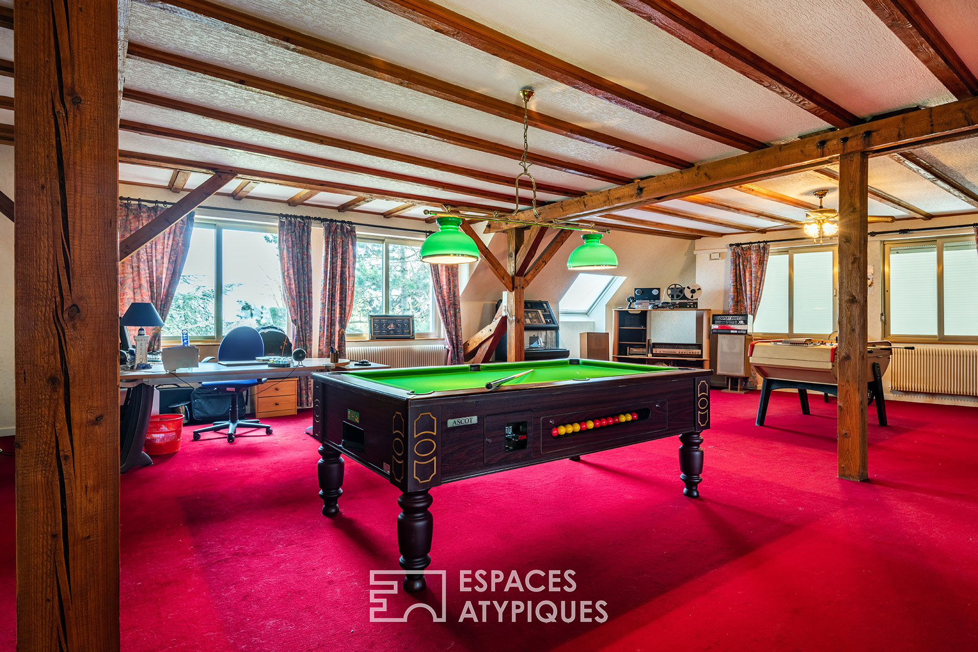 Maison de caractère et sa piscine