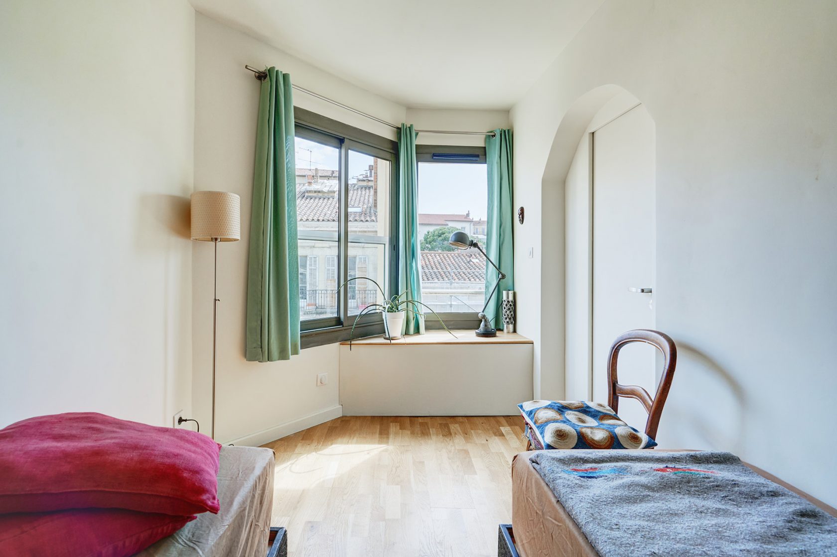 Duplex inversé Art déco avec terrasse et vue