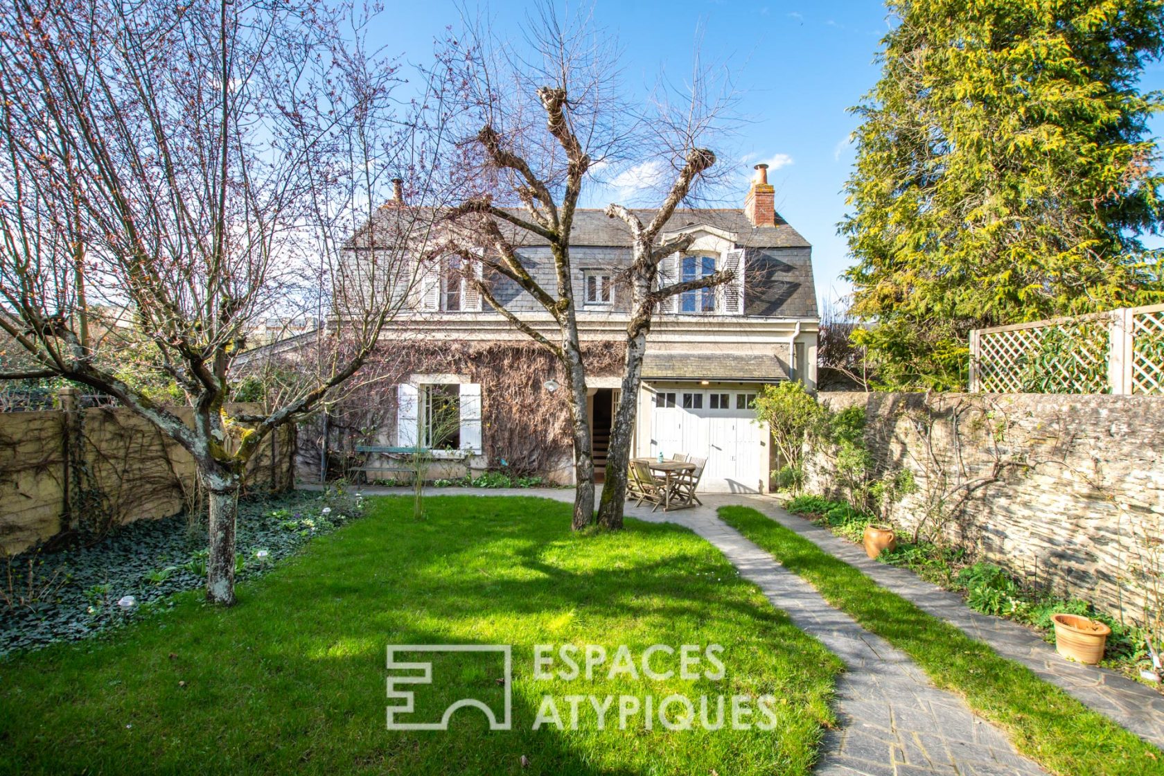 L’insoupçonnable – maison de caractère en centre-ville