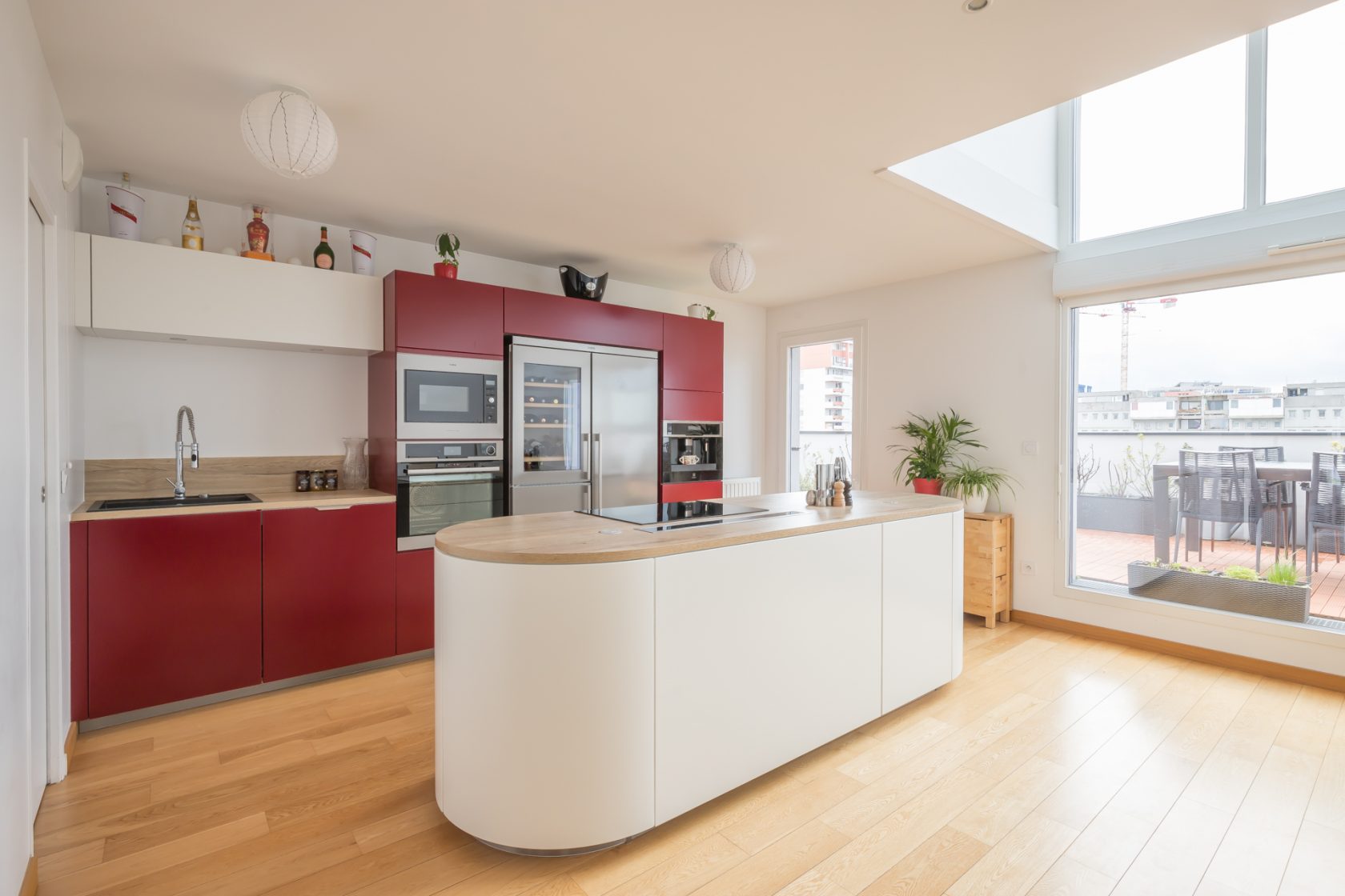 Contemporary duplex with terraces
