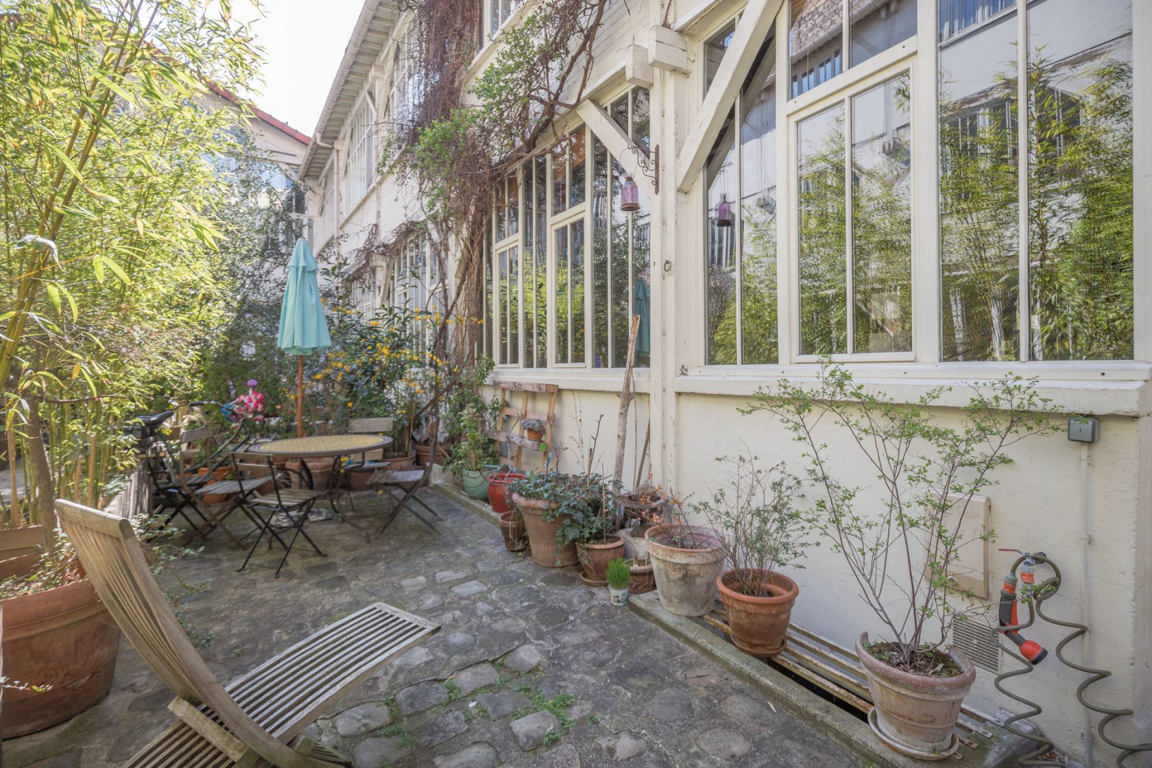 Ancien atelier avec cour