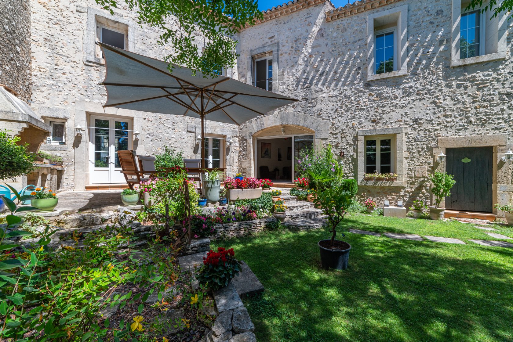 The artist’s spirit – a sublime restored winegrower’s house