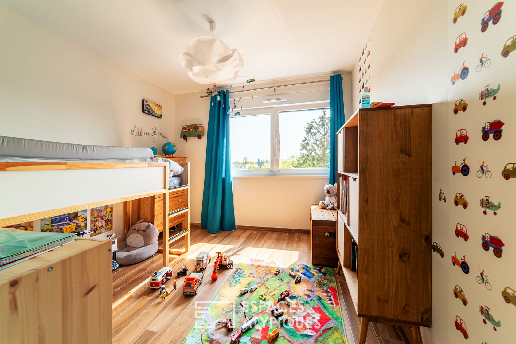 Attique contemporain et sa terrasse