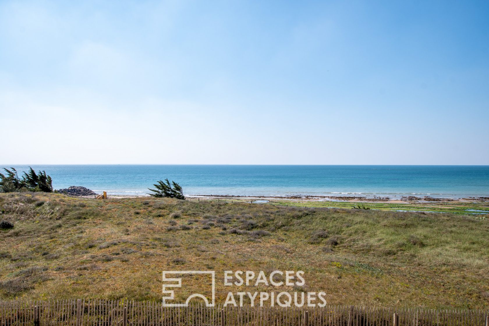 Villa contemporaine familiale face à la mer