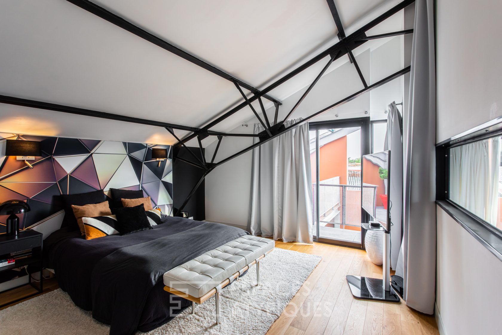 Loft aux volumes hors normes et son annexe