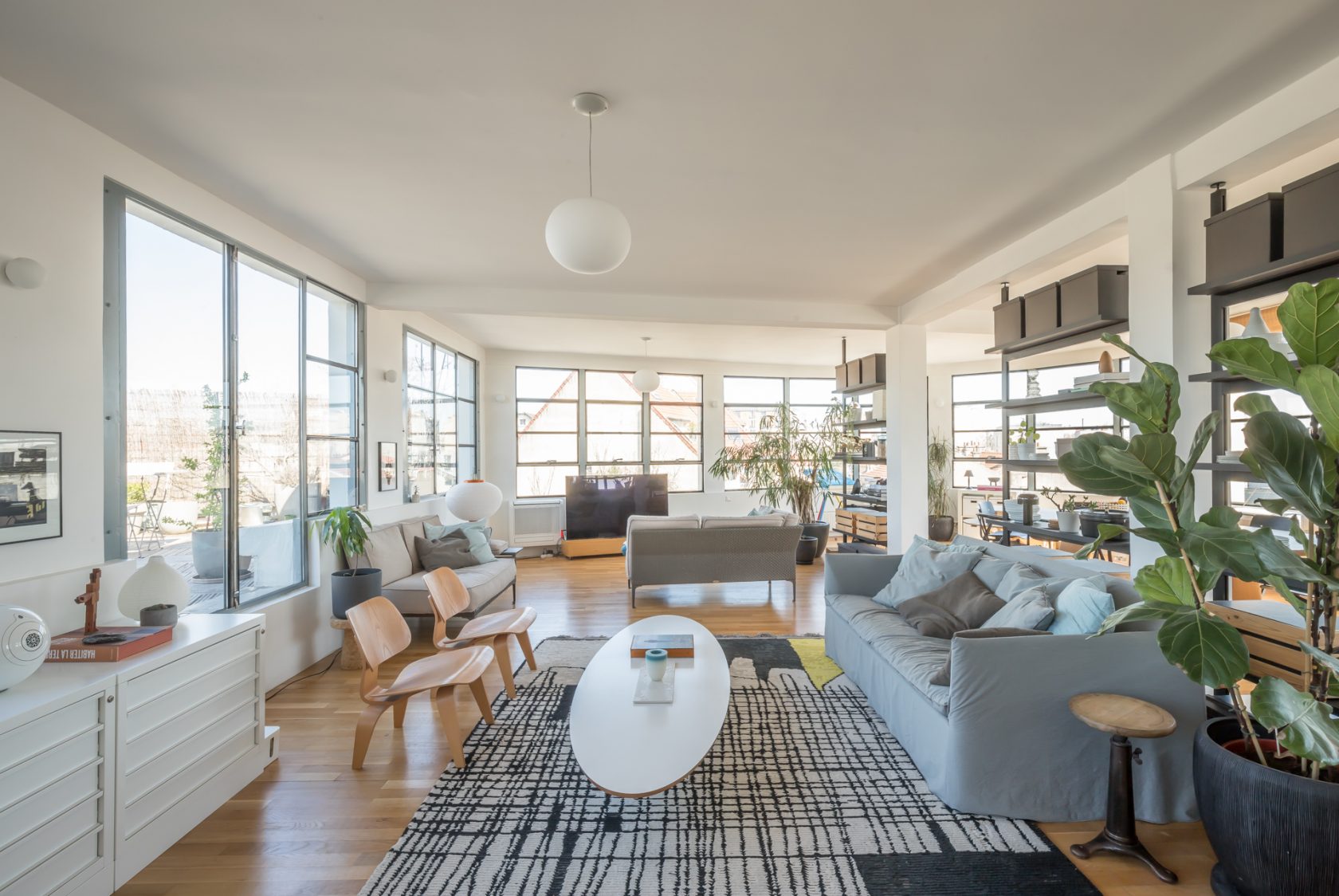 Loft with terrace in old factory