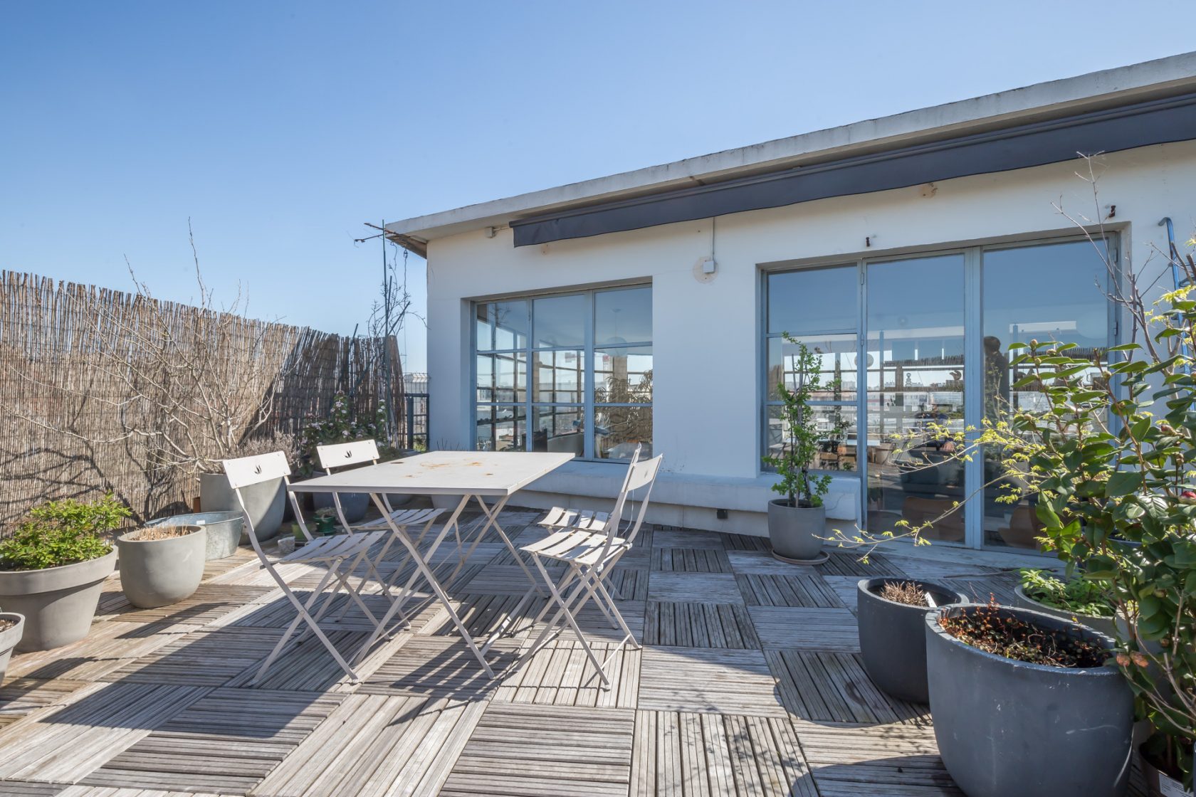 Loft with terrace in old factory