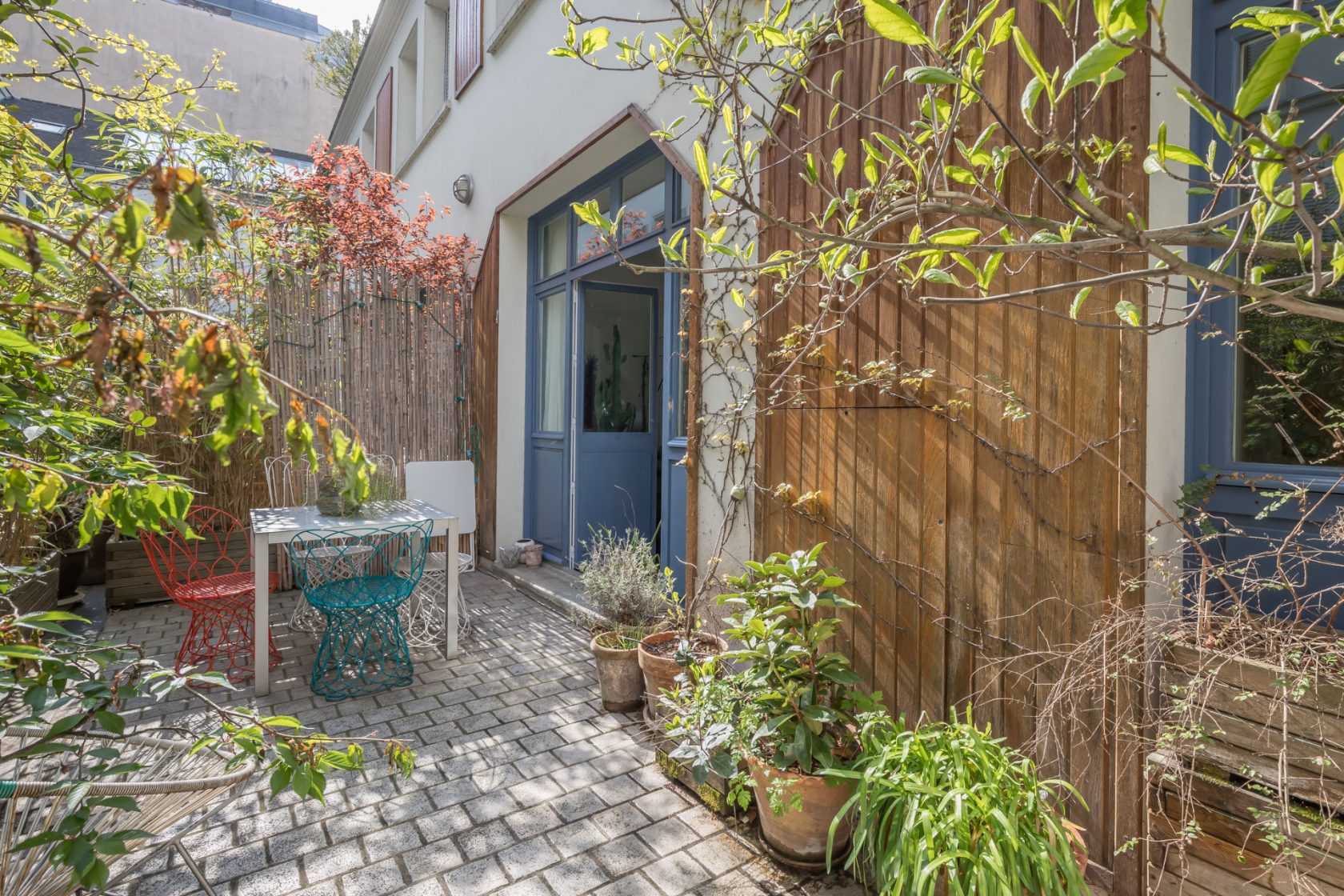 House spirit duplex with terrace