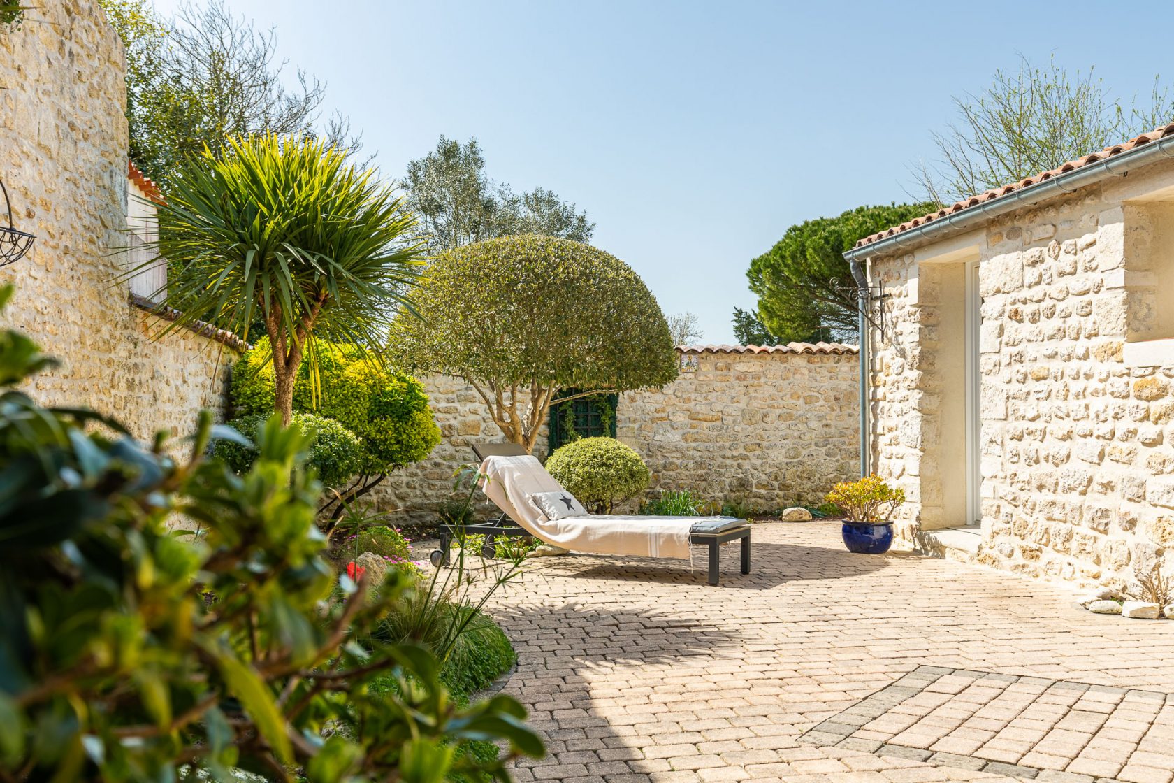 Maison de village entre charme et modernité