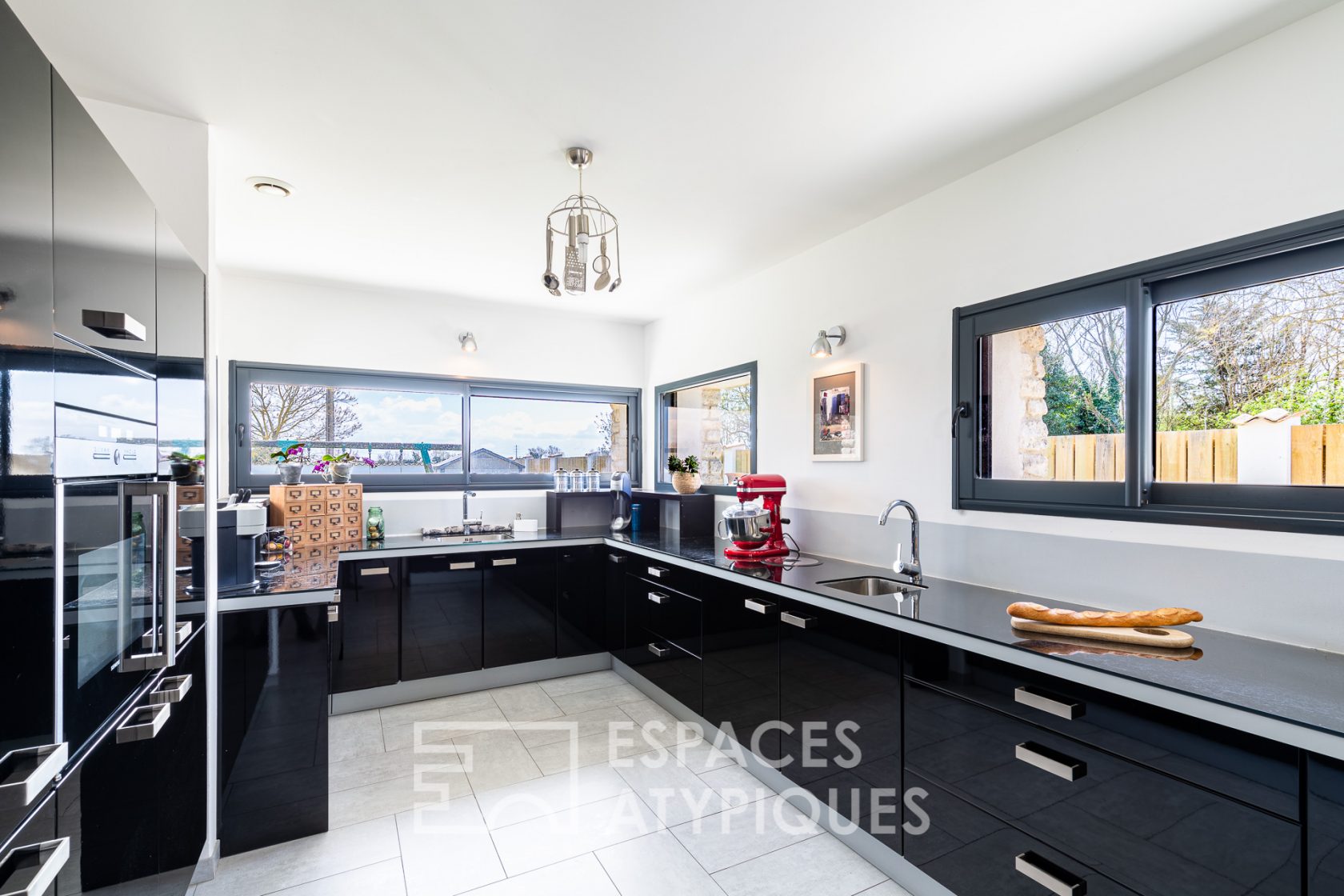 Contemporaine chaleureuse et conviviale