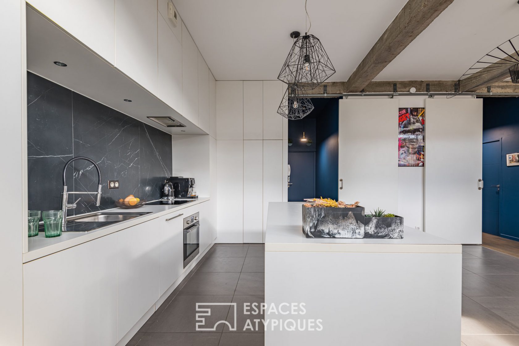 Ancien garage transformé en loft design