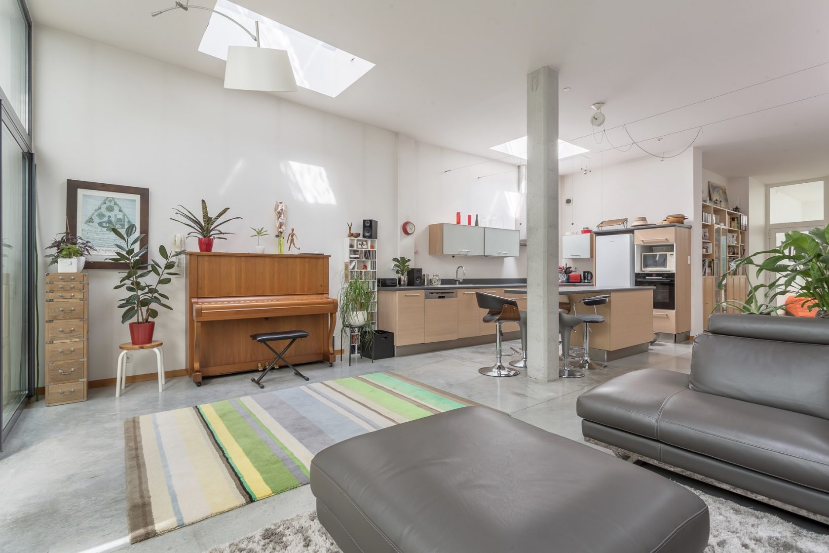 Loft avec terrasse et patio place Saint Louis