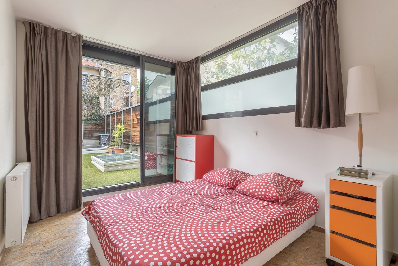 Loft avec terrasse et patio place Saint Louis