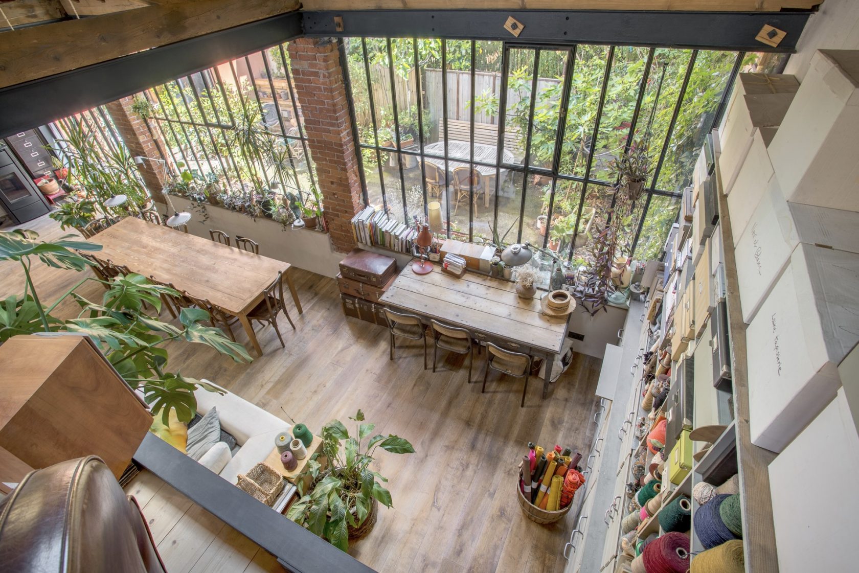 Loft in an old garage with terrace and garden