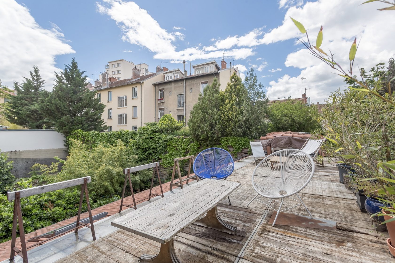 Loft dans un ancien garage avec terrasse et jardin