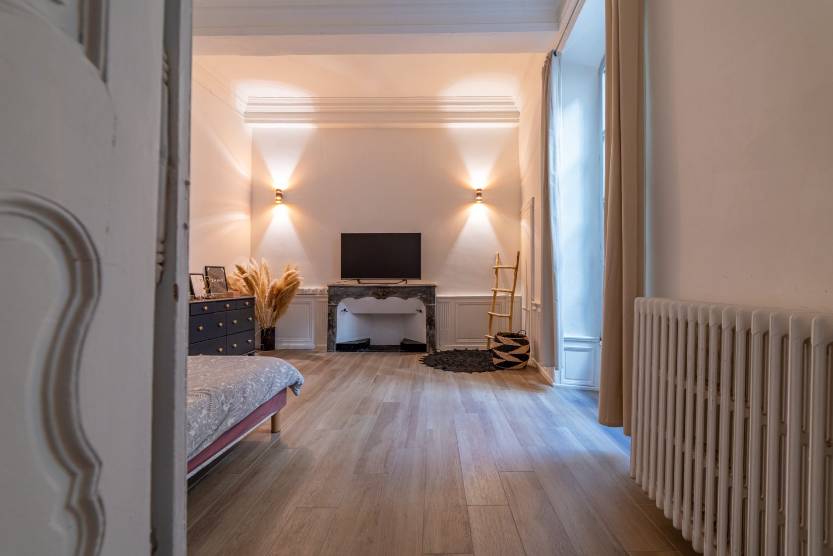 “Modular” Haussmannian apartment in the heart of Nimes