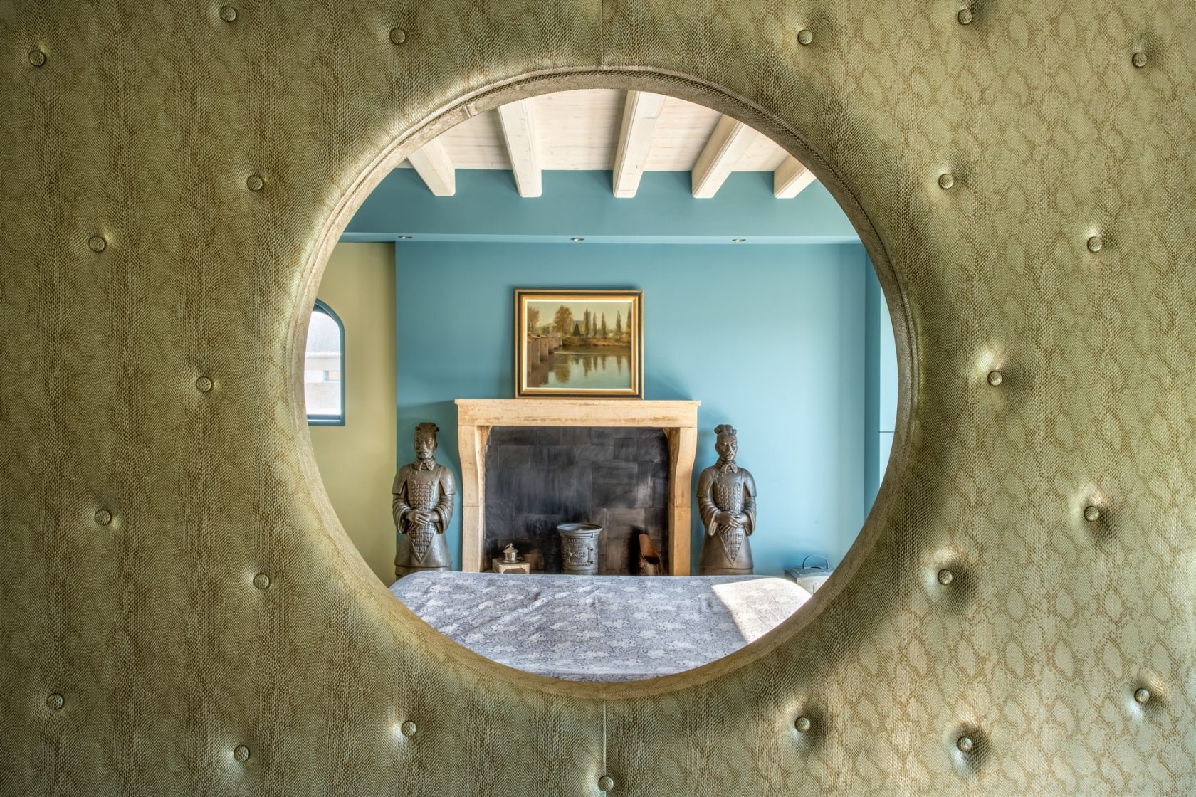 Old renovated farmhouse with garden and swimming pool in the heart of Beaujolais.
