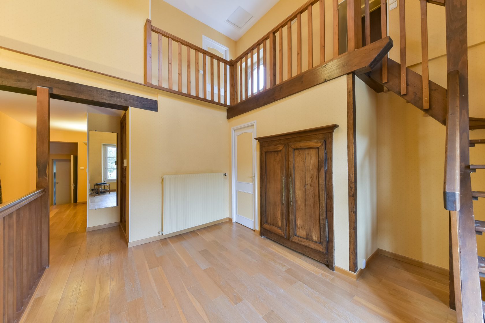 Former bistro and its cellar converted into a family home