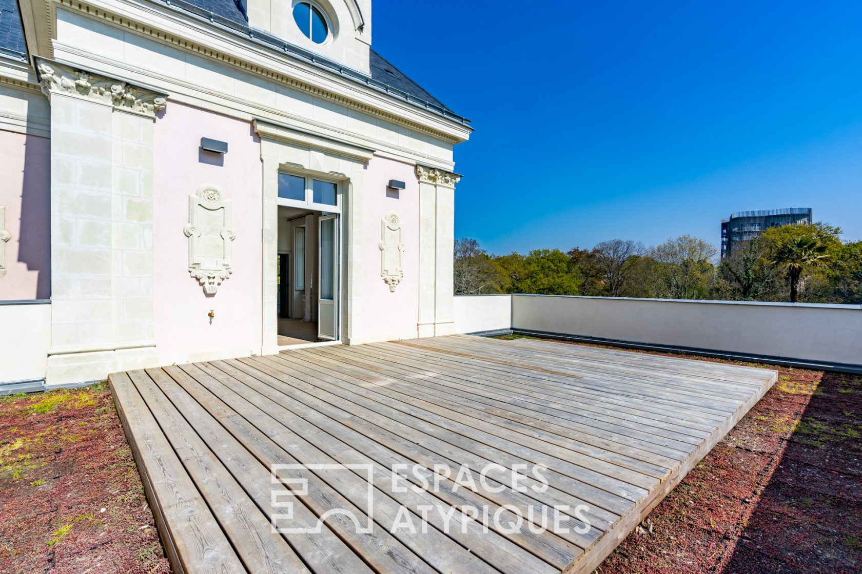 Déjà Loué – Superbe appartement T3 à louer dans un Château