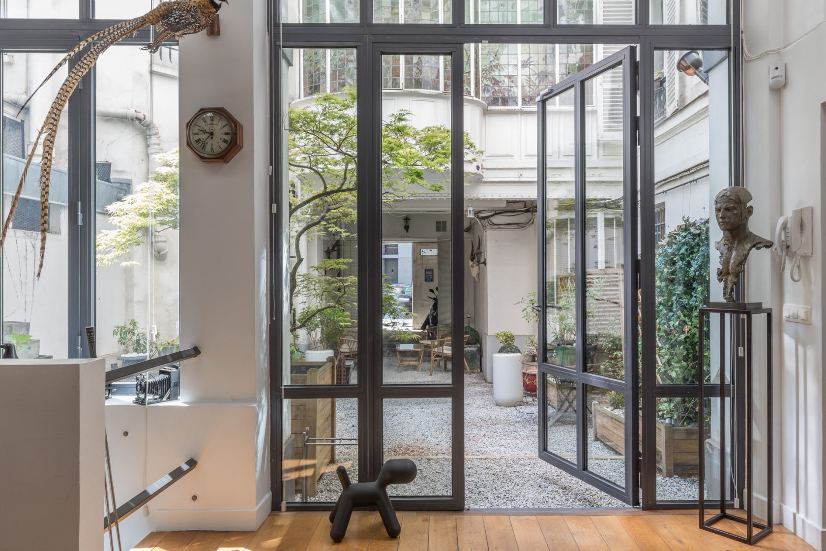 Loft with courtyard near Canal