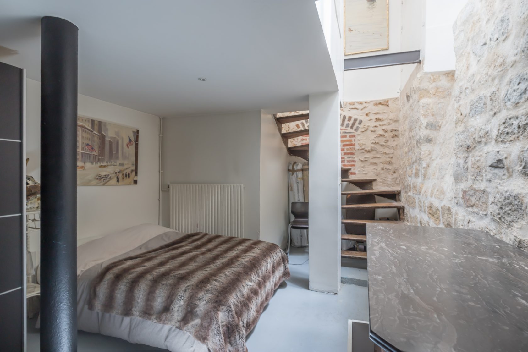 Loft with courtyard near Canal