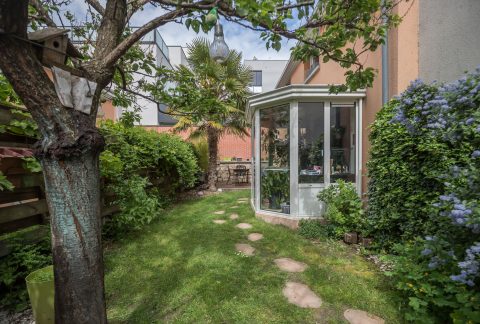 Contemporary house with garden
