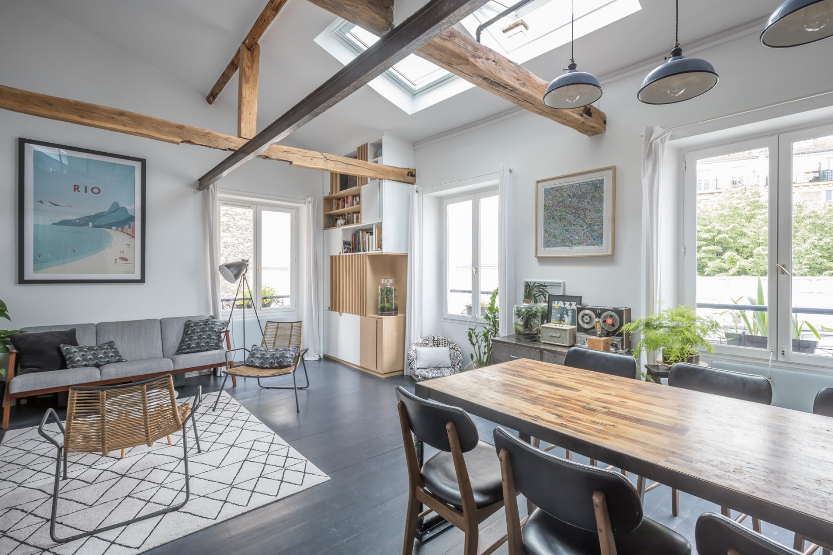 Contemporary top floor duplex