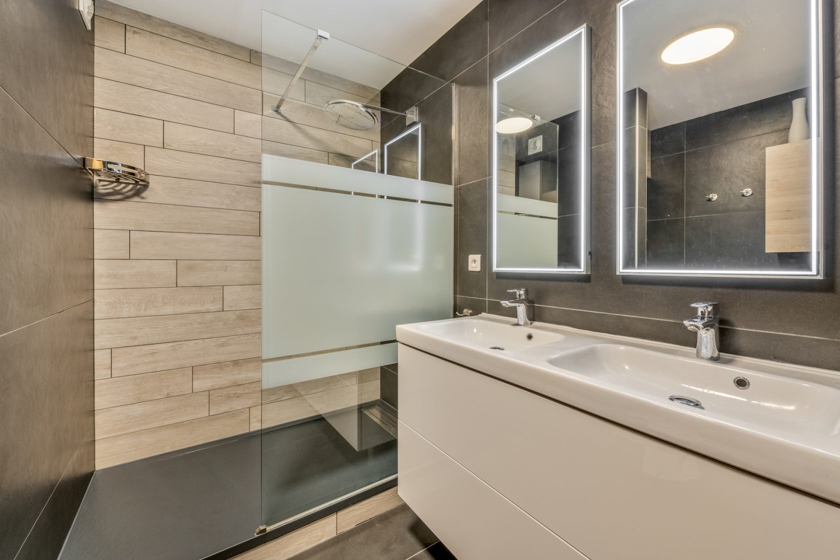 Toit-terrasse en duplex à deux pas du métro