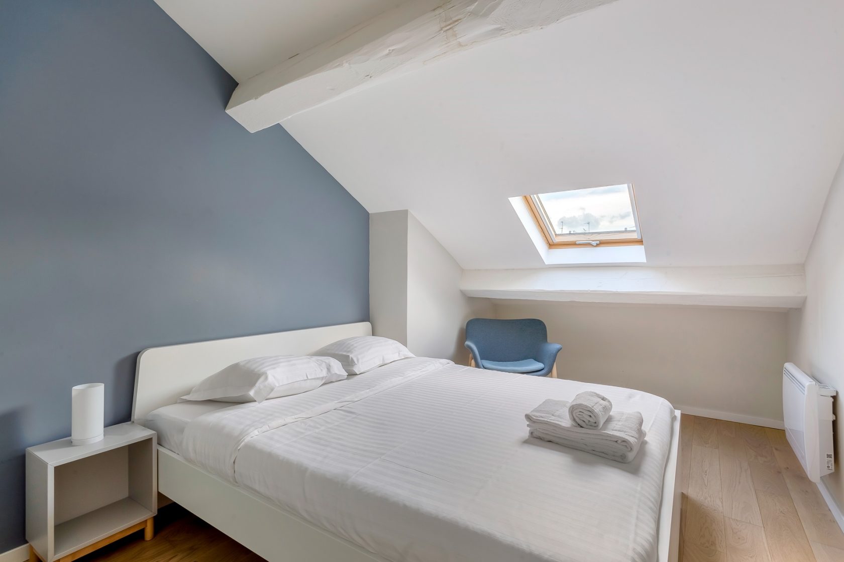 Renovated duplex on the top floor near Garibaldi metro