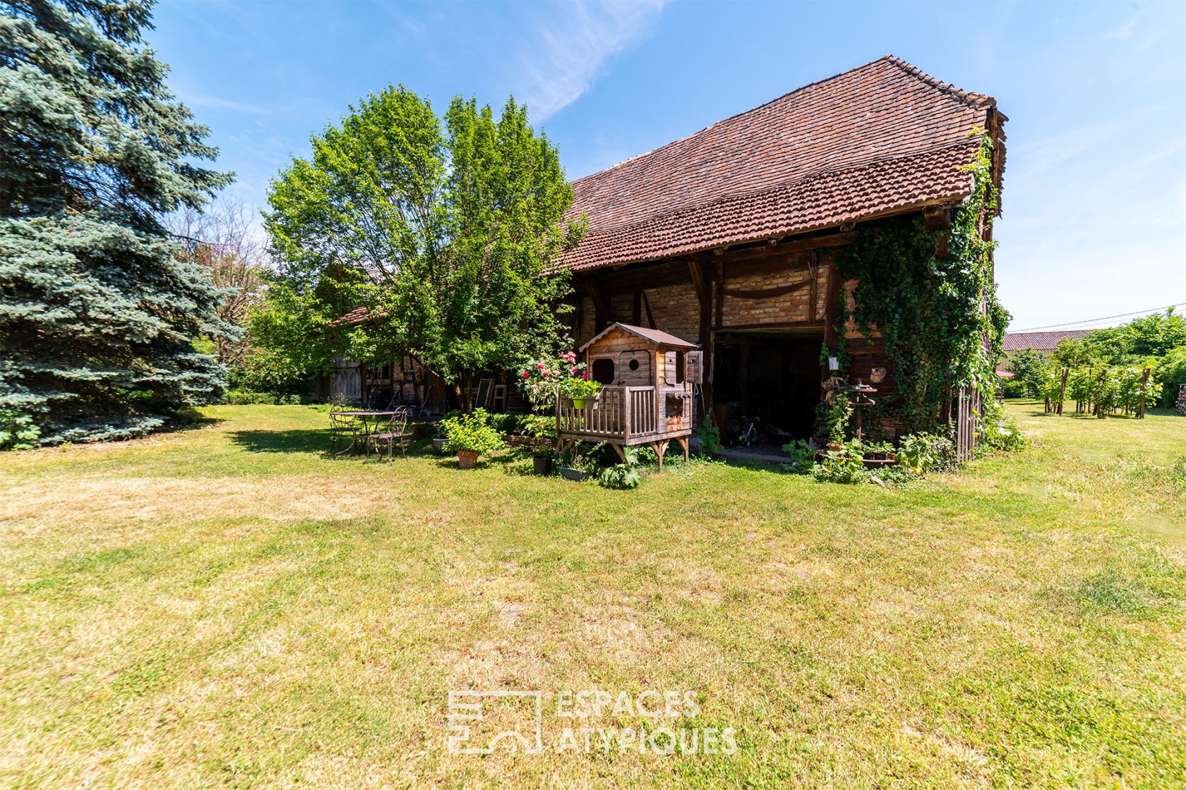 Renovated farmhouse and its guest rooms