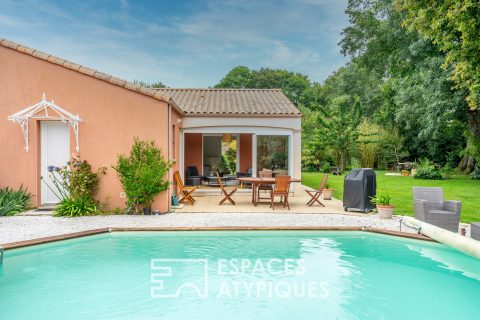 Maison aux couleurs de la Toscane avec sa piscine chauffée