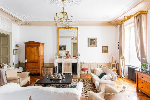 Prestigieux hôtel particulier au coeur de la cité