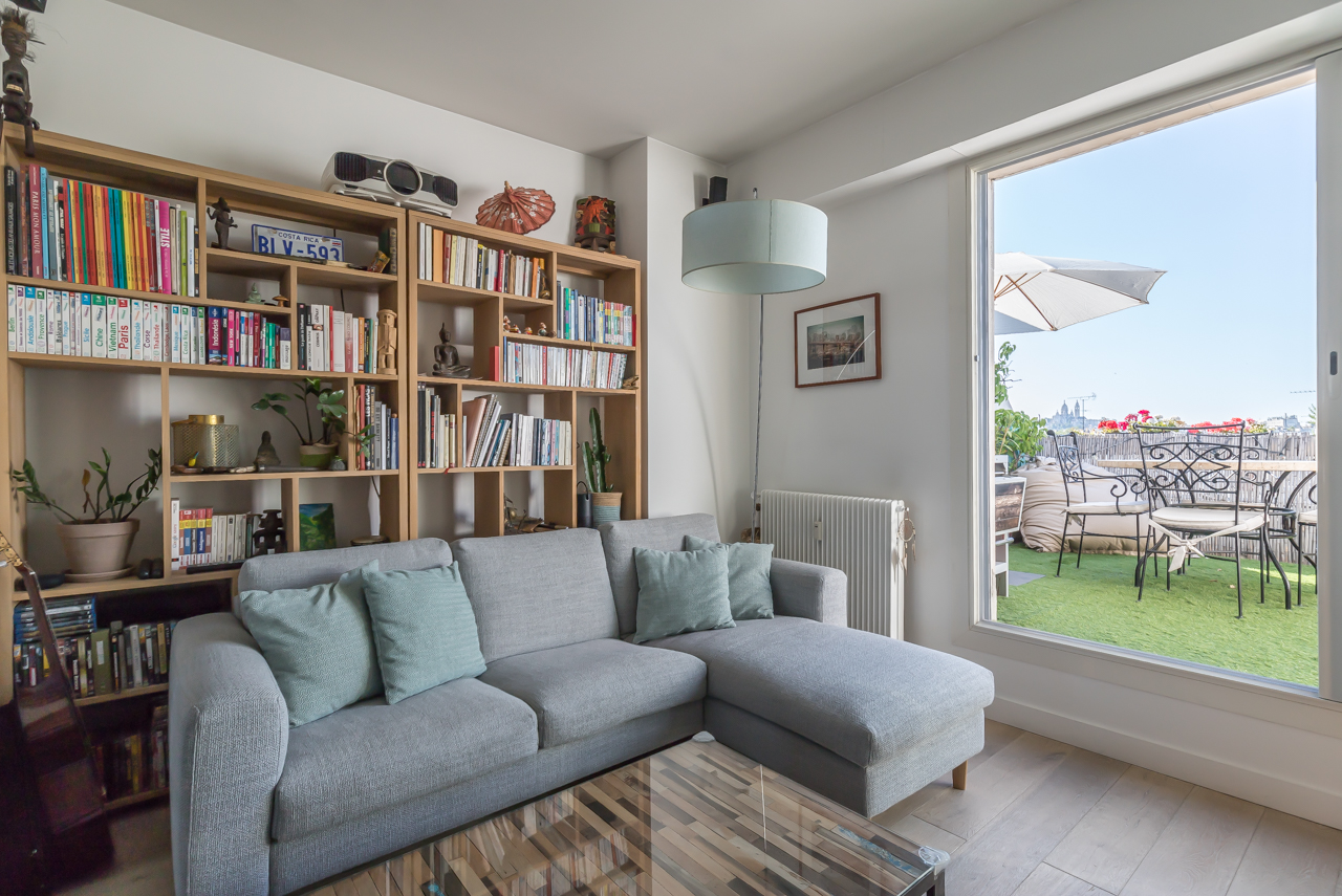 Top floor duplex with open sky terrace