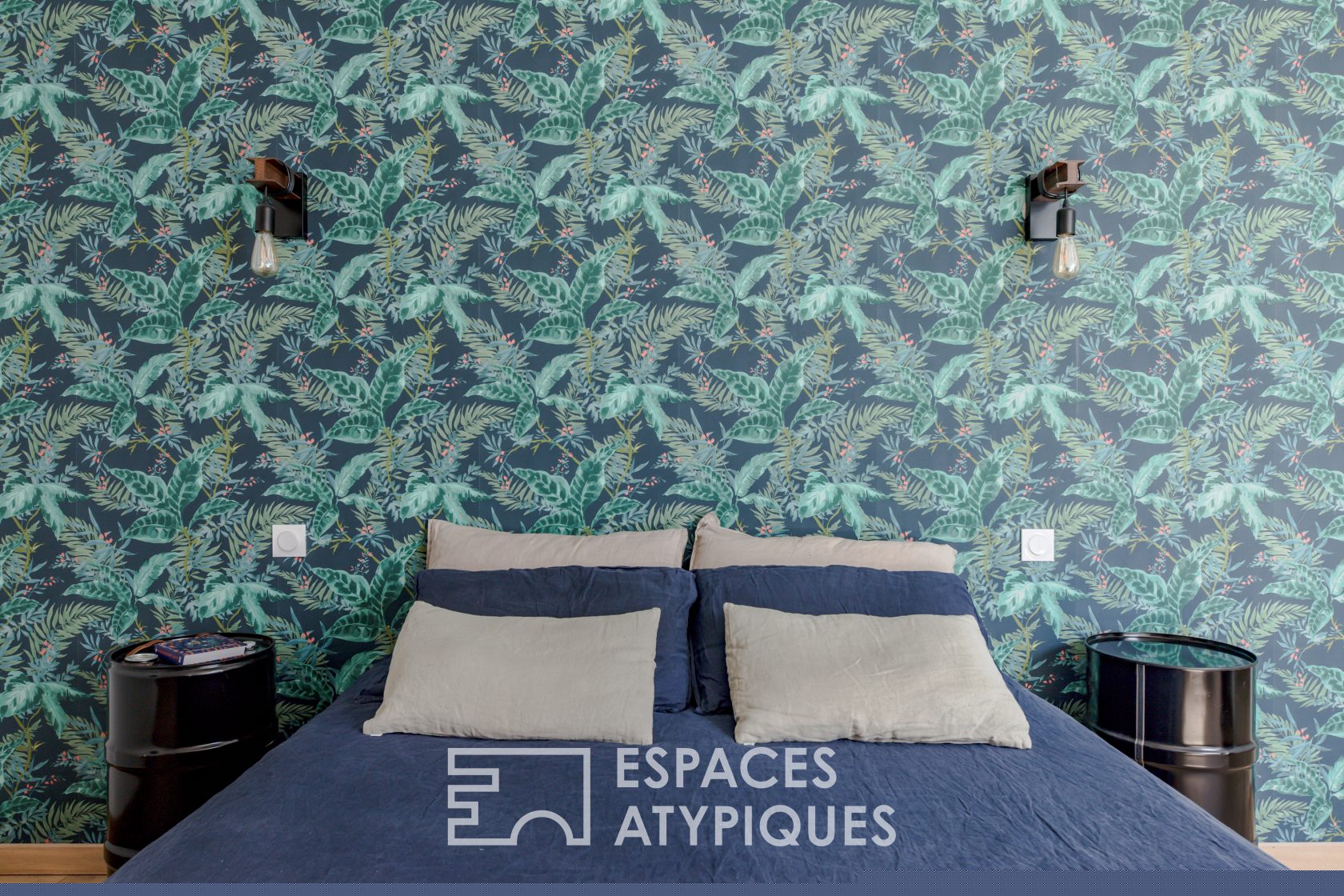 Ancien bâtiment agricole rénové par un architecte avec domaine équestre