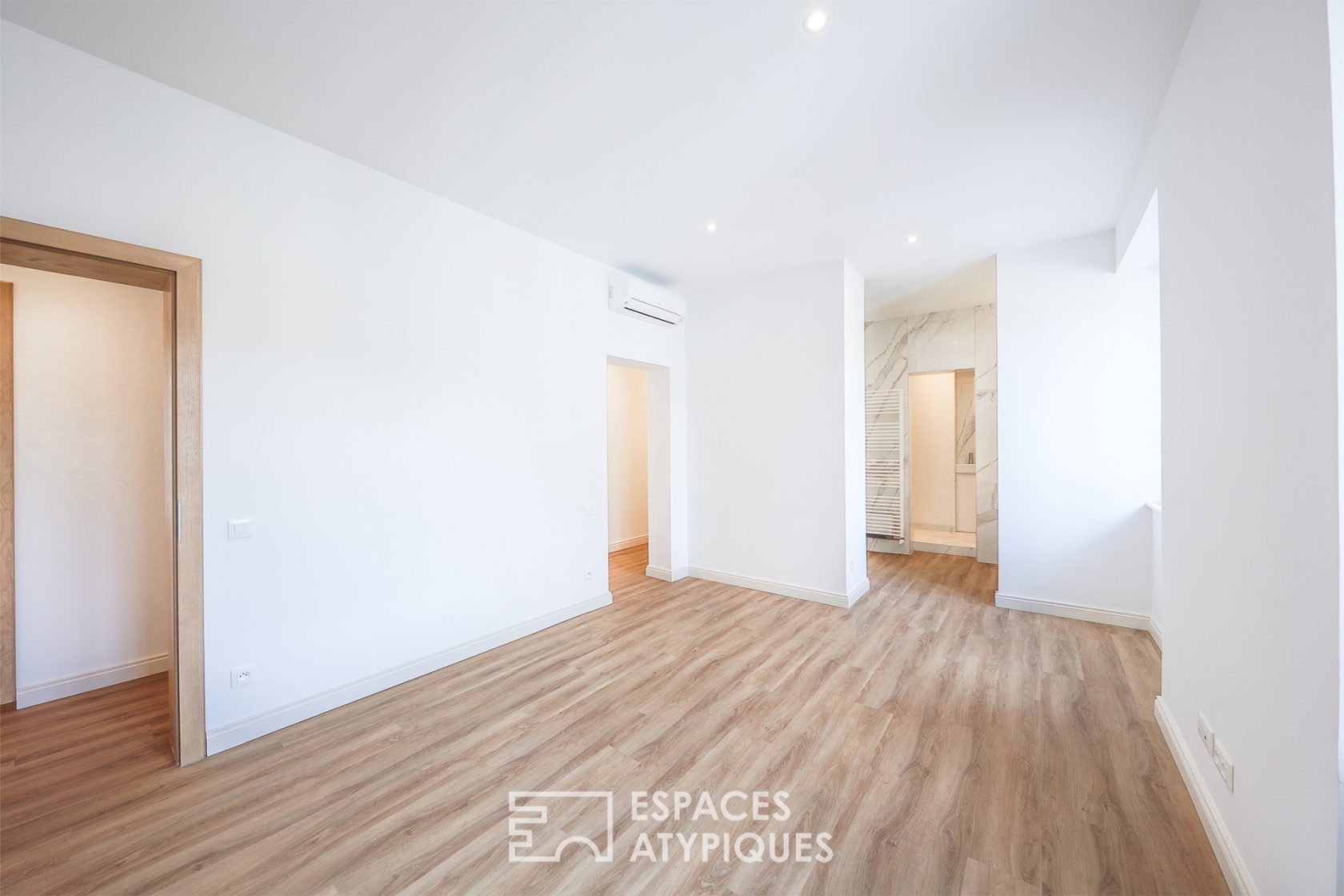 Character flat renovated by an architect