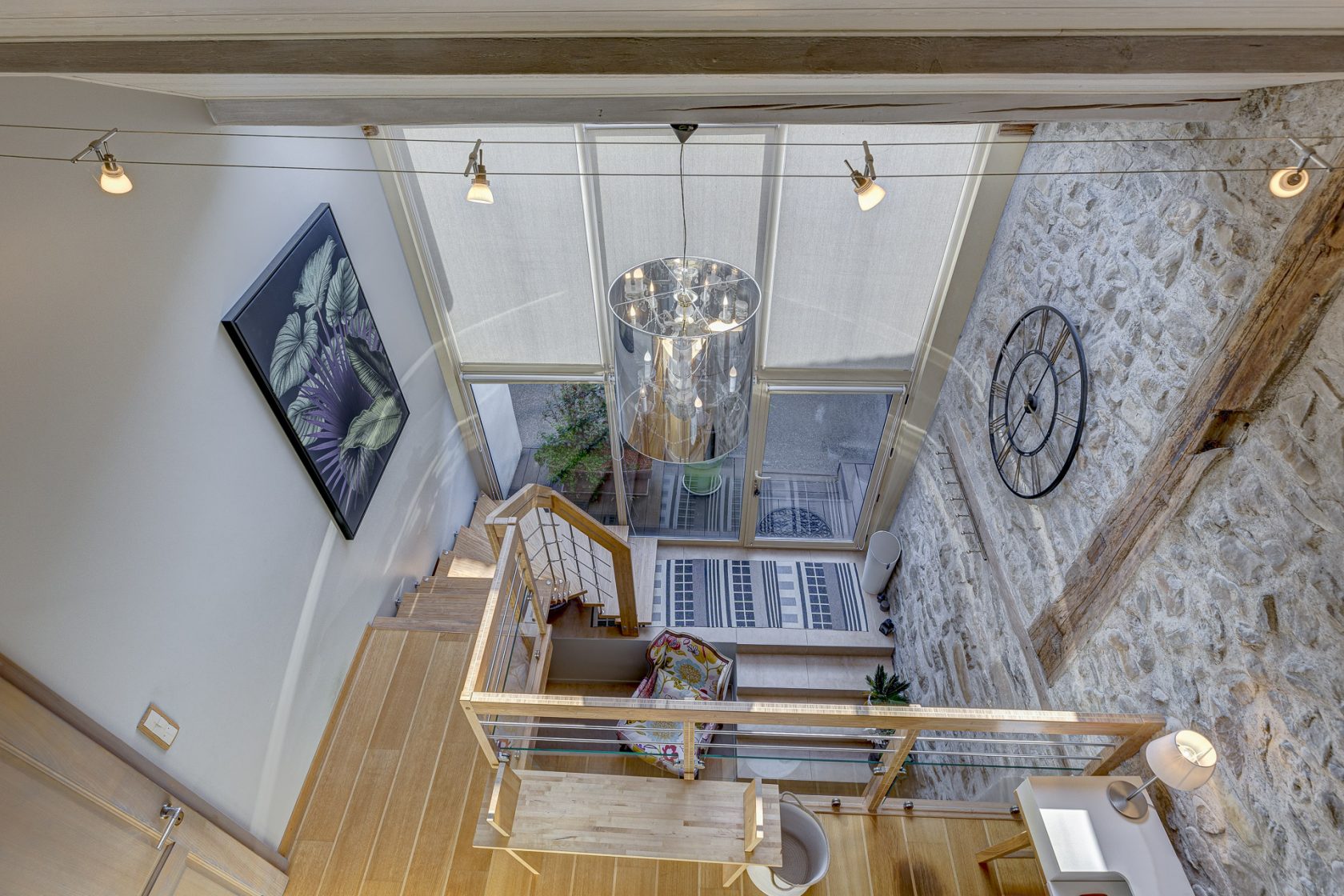 Renovated 19th century farmhouse, outbuildings and lake view