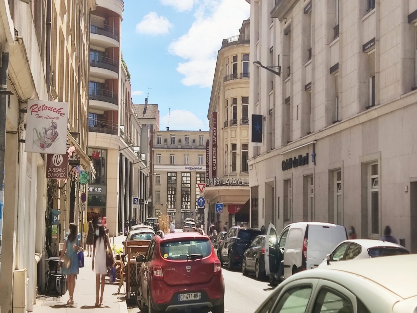 Local d’activité et sa terrasse au coeur du centre-ville d’Amiens