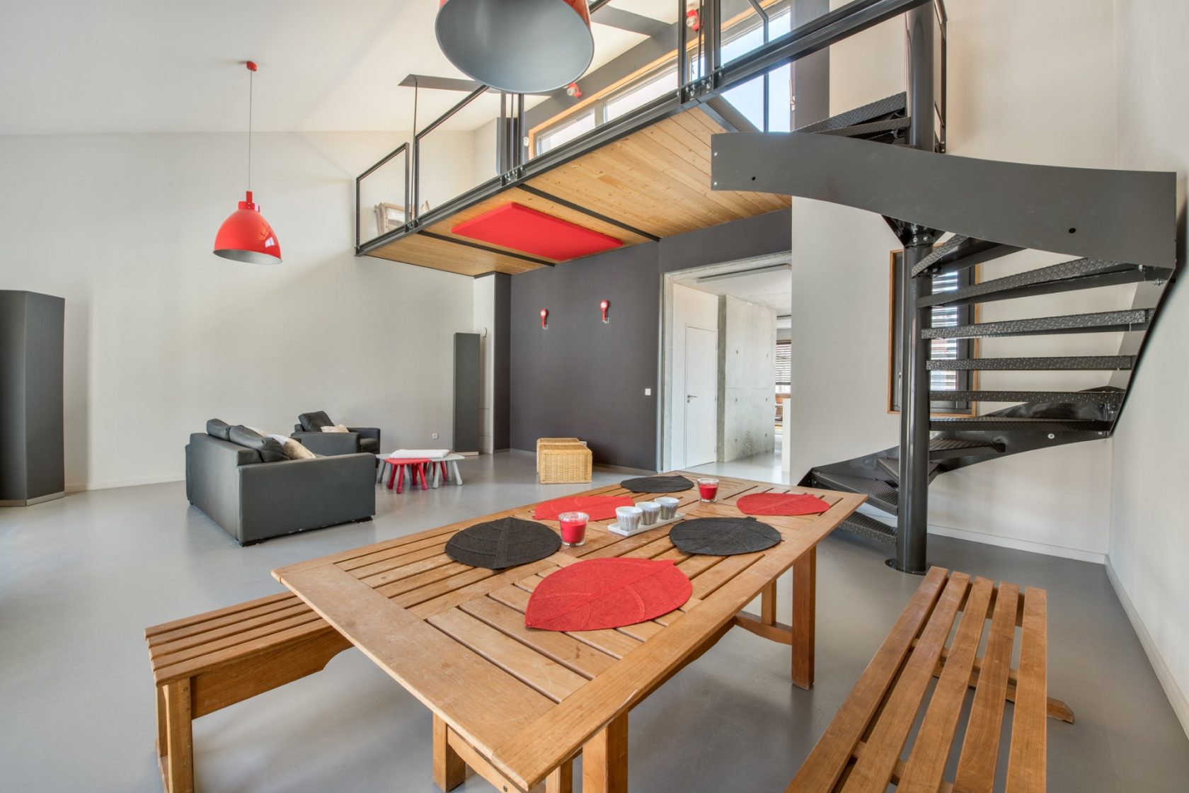 Top floor triplex with terrace