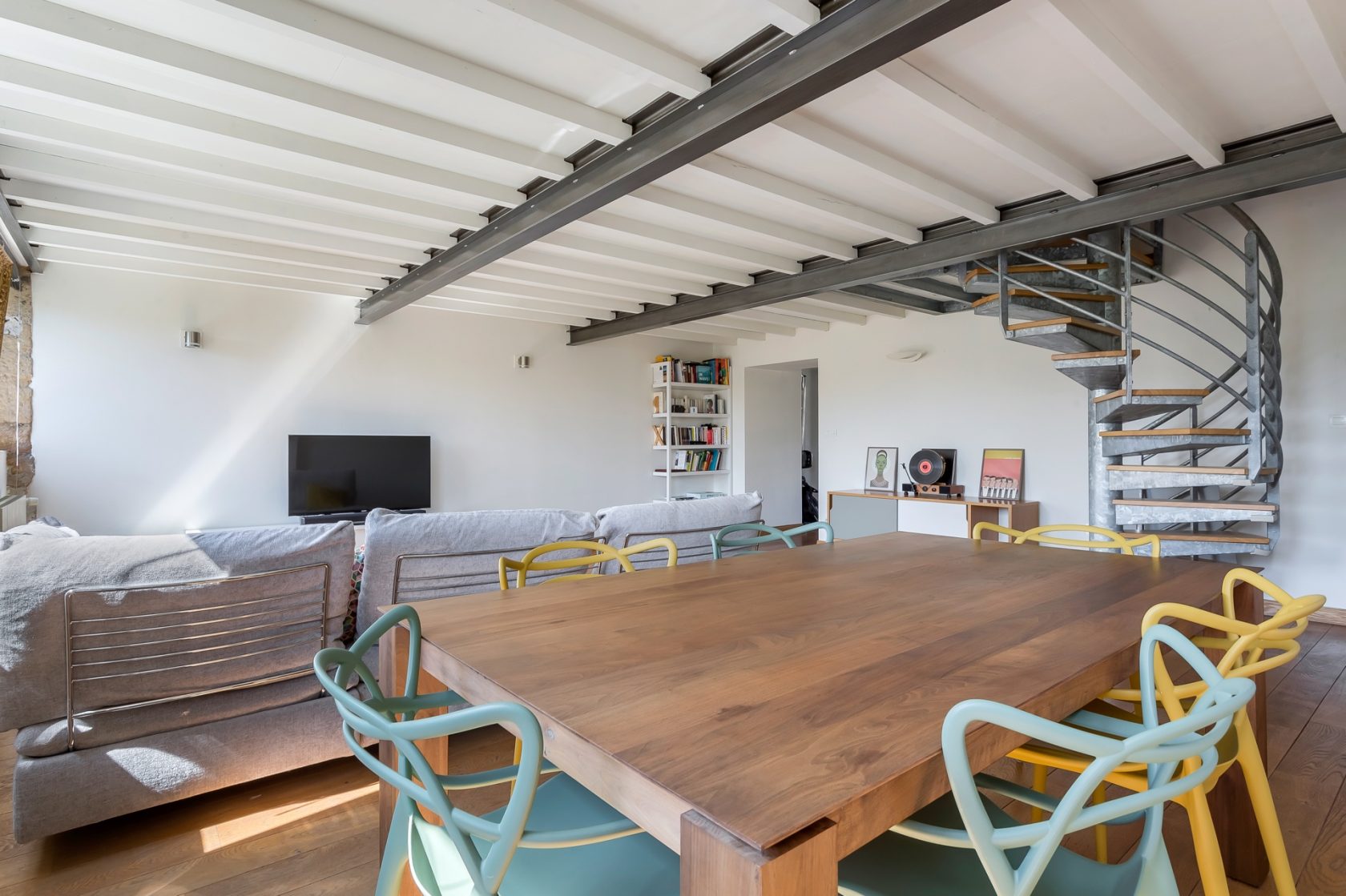 Canut duplex with a view