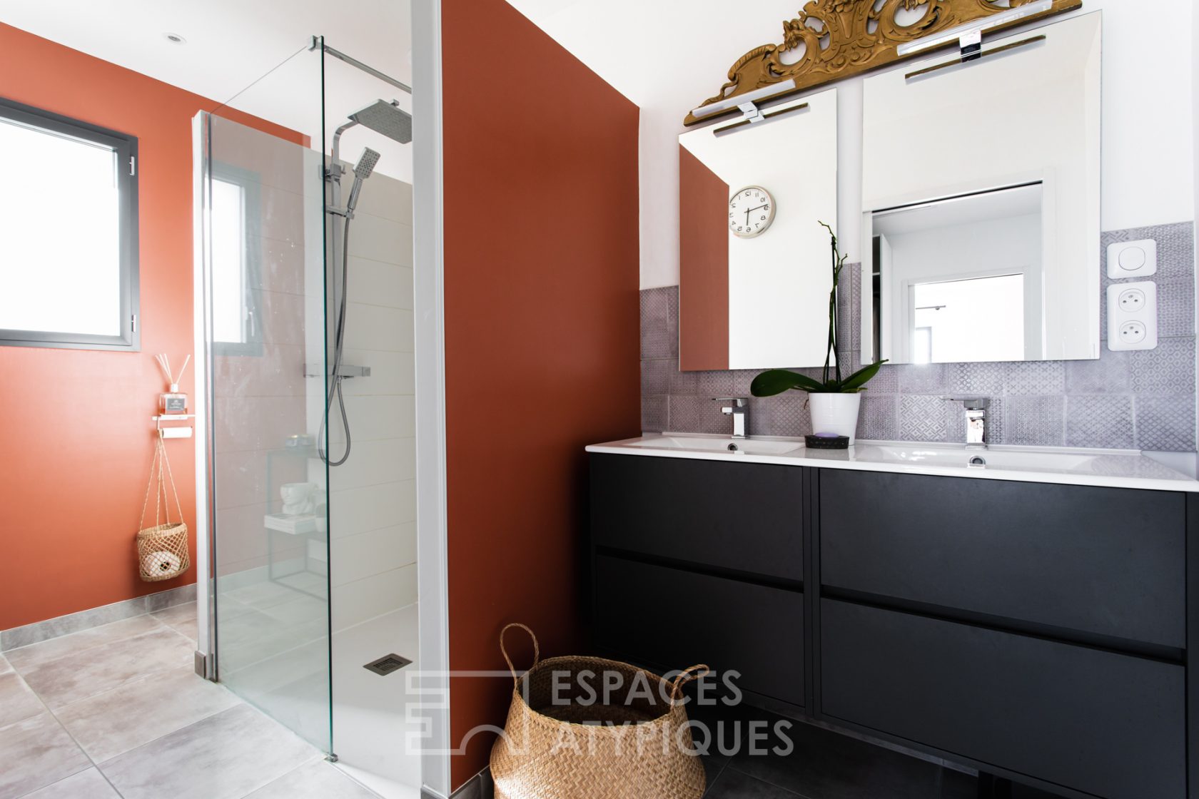 Contemporaine aux finitions soignées