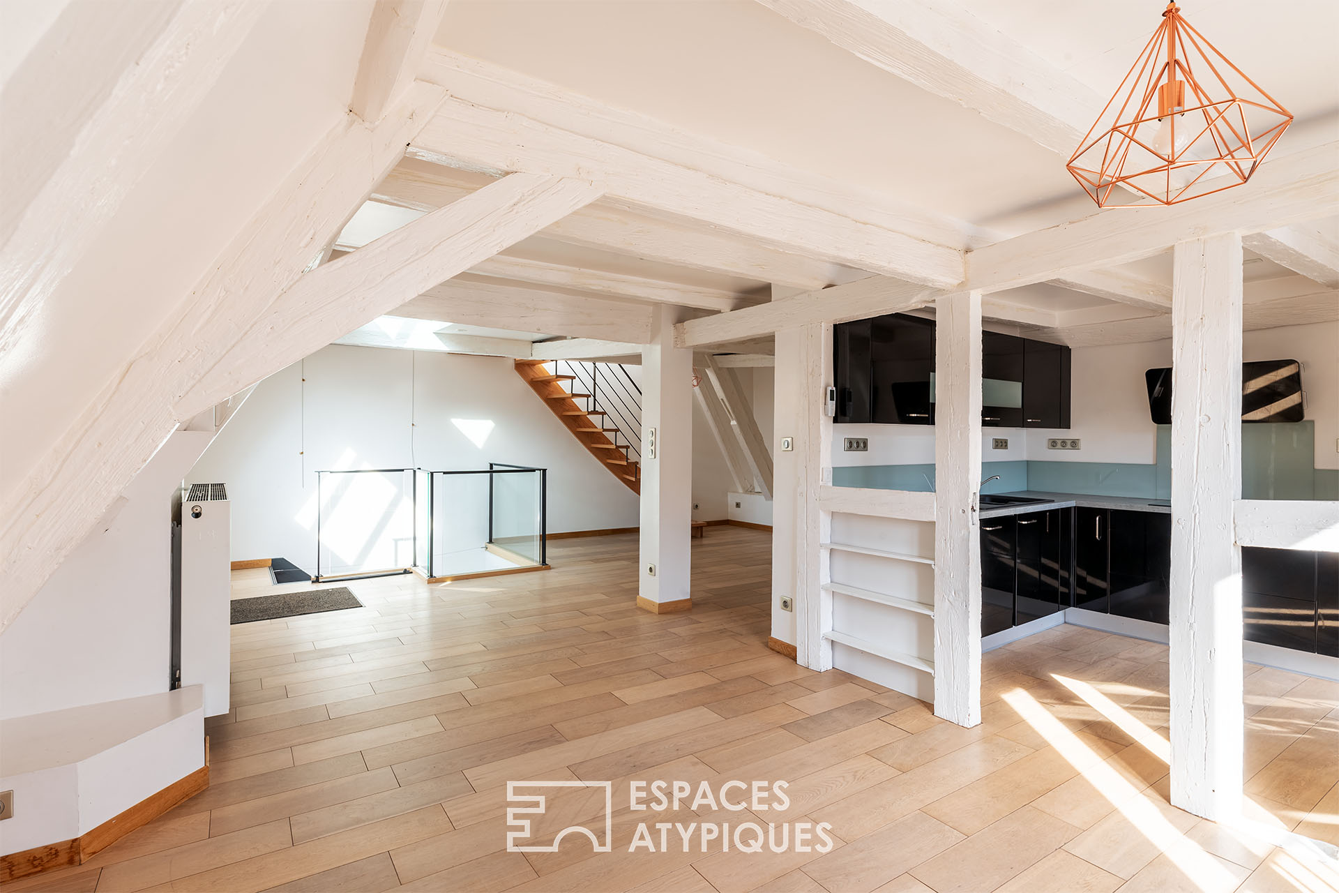 Charming duplex with rooftop terrace