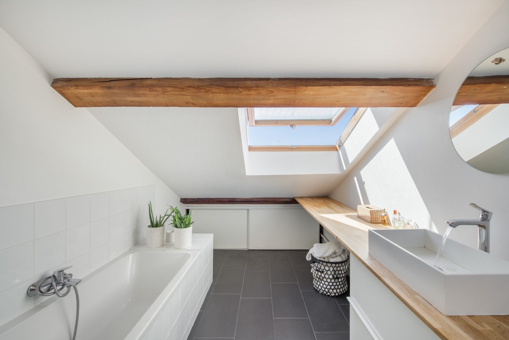 Top floor duplex in the heart of Montchat